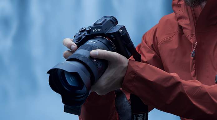 Sony Alpha a7R IV vs a7R III – Specs & Photos (Comparison Chart) Featured 1 a7R IV