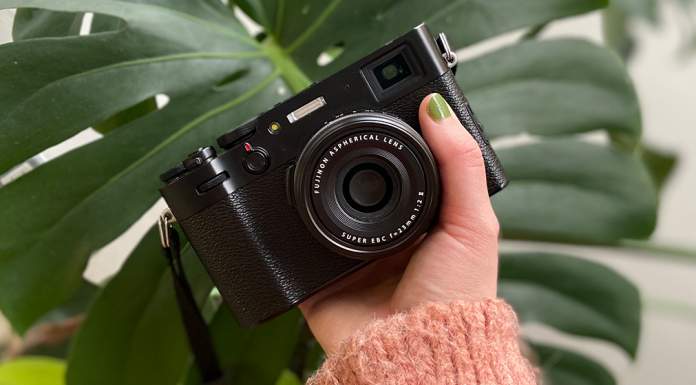 Fujifilm X100V vs X100F | Spec and Photo Comparison Fujifilm X100V vs X100F