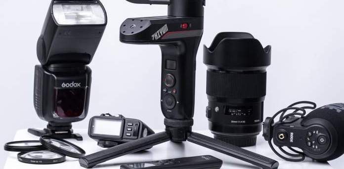 Cold Shoe vs. Hot Shoe Mount for Cameras: What’s the Difference?